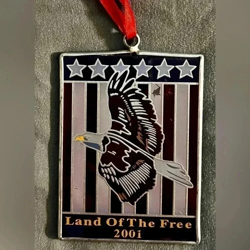 Hand Painted stained glass flad eagle suncatcher Land Of The Free